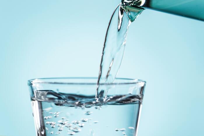 Uống nước đủ sạch