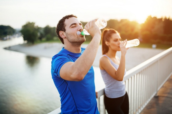 Cách chọn loại nước uống thể thao phù hợp với cơ thể