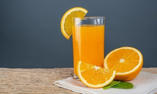 Nước cam có đường chứa bao nhiêu calo?