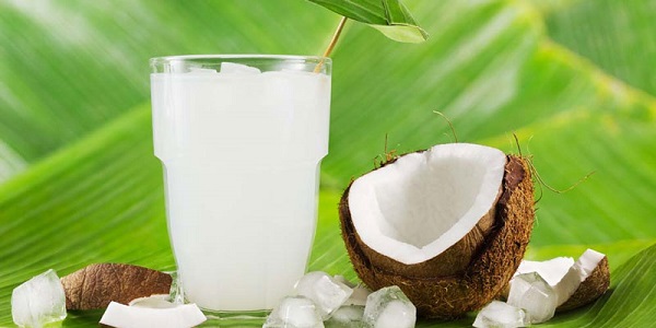 Nước dừa giúp giảm lượng cholesterol