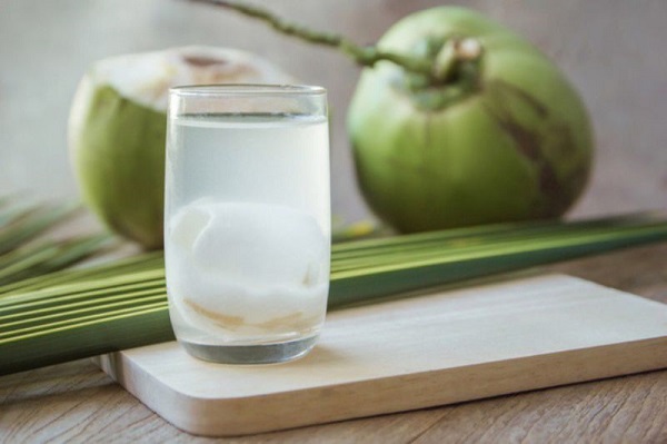 Nước dừa có thể giúp giảm cân không?
