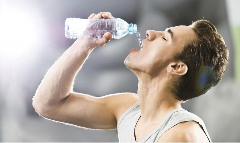 Nước đảm nhận việc phân phối hơi nóng trong toàn bộ cơ thể
