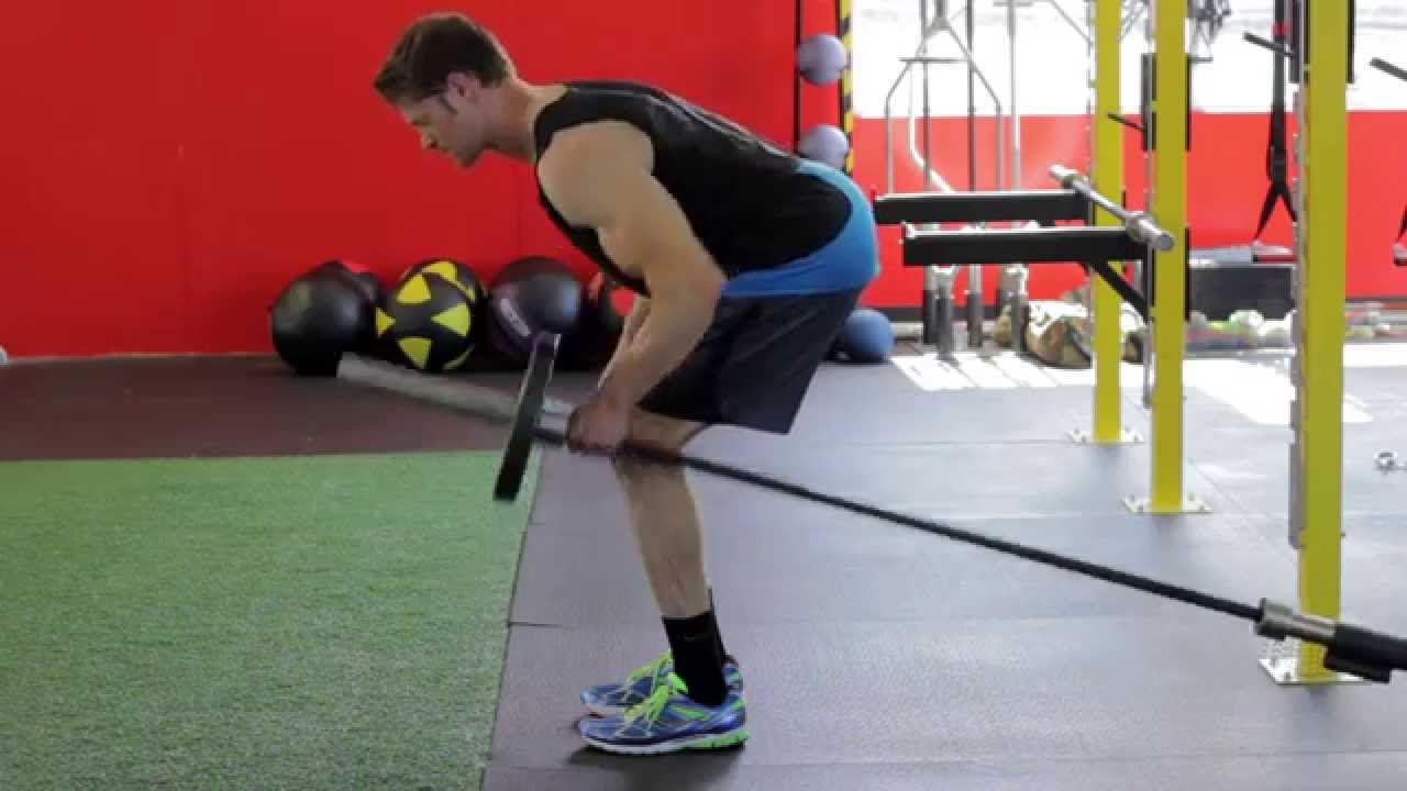 Thử sức mạnh của cơ lưng với bài tập Bent Over One Arm Long Bar Row