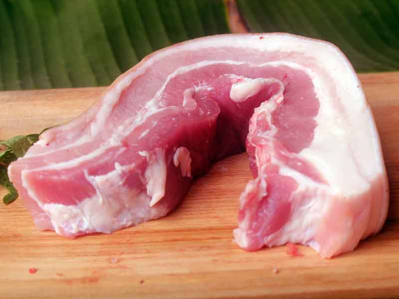 Thịt lợn nạc bao nhiêu calo?