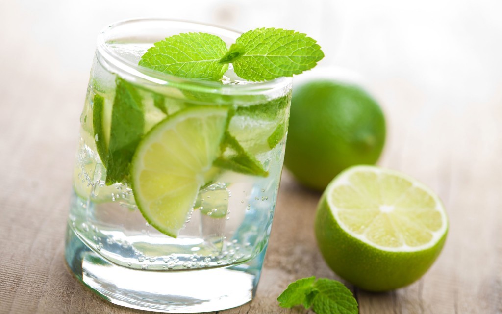 Uống nước chanh thường xuyên giúp ngăn ngừa sỏi thận