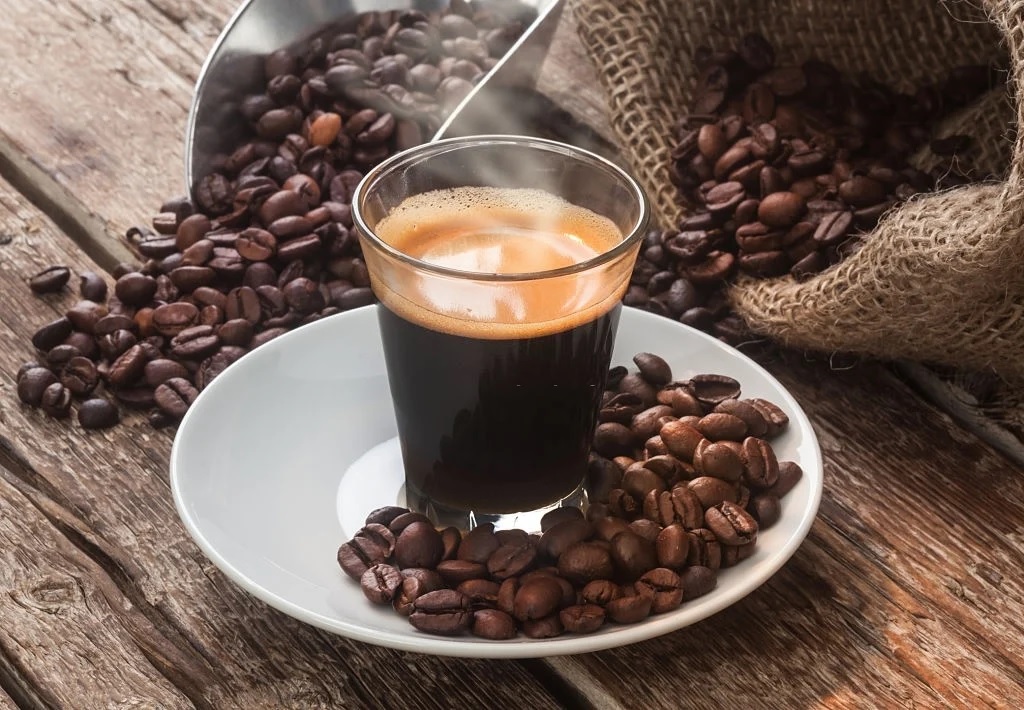Caffeine trong cà phê không tốt cho sức khỏe của mẹ bầu mang thai