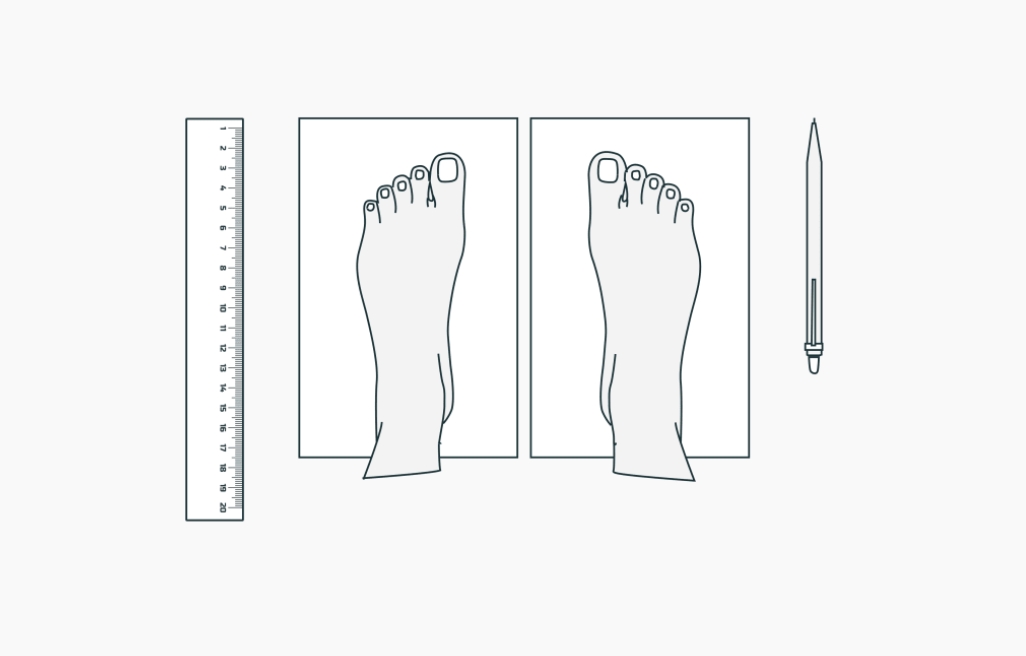 Bước 1 đo size giày Nike: Đặt chân lên giấy