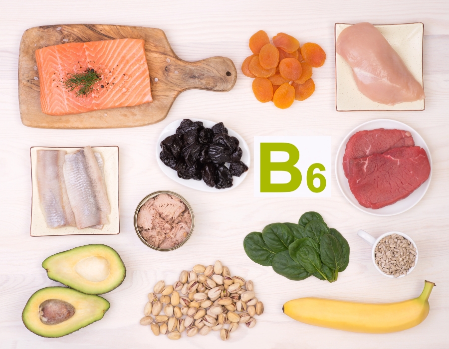 Nguồn cung cấp B6 có nhiều trong ức gà, chuối và khoai tây