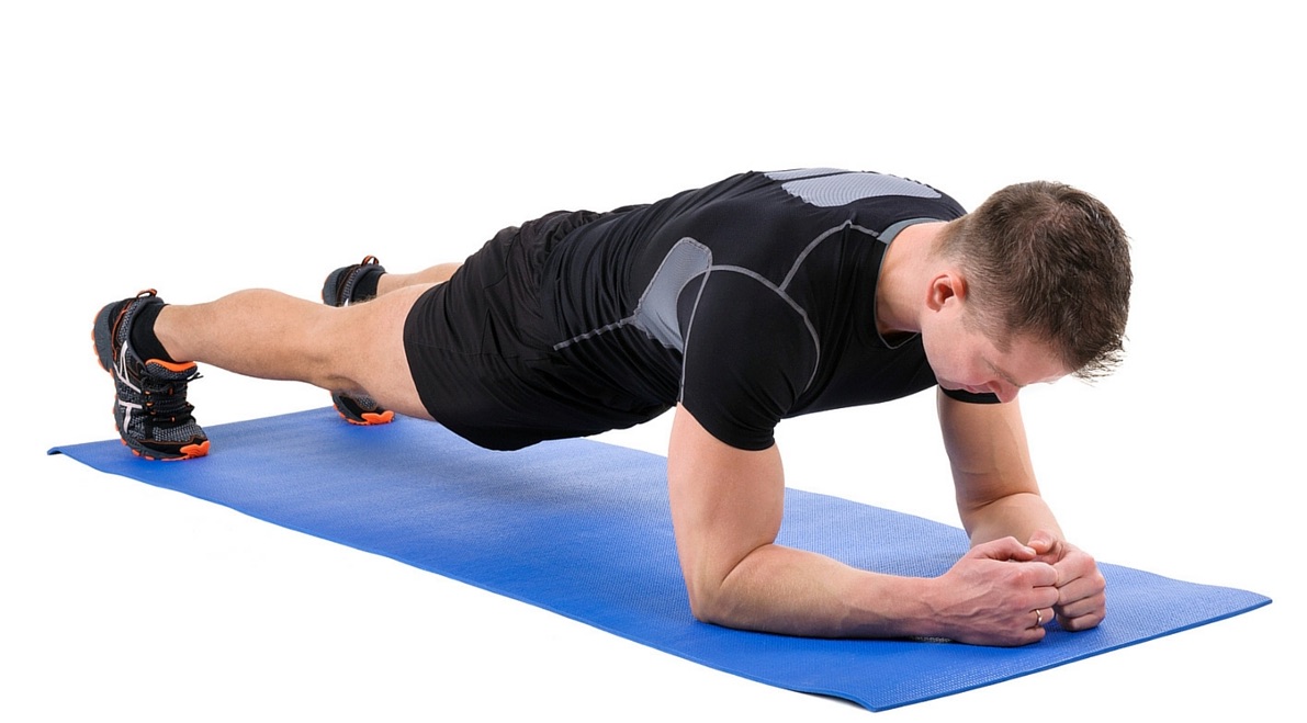 Plank là bài tập phổ biến giúp tăng thể lực hiệu quả