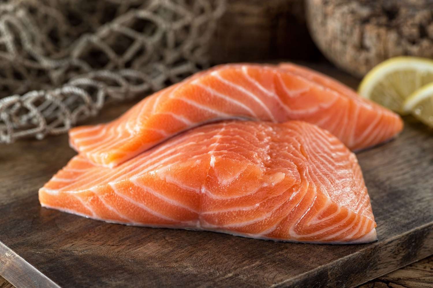Cá hồi là một trong những thực phẩm giàu omega 3