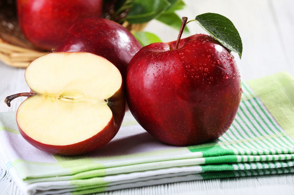 Táo là một trong những loại trái cây nằm đầu danh sách trái cây giúp giảm cân hiệu quả