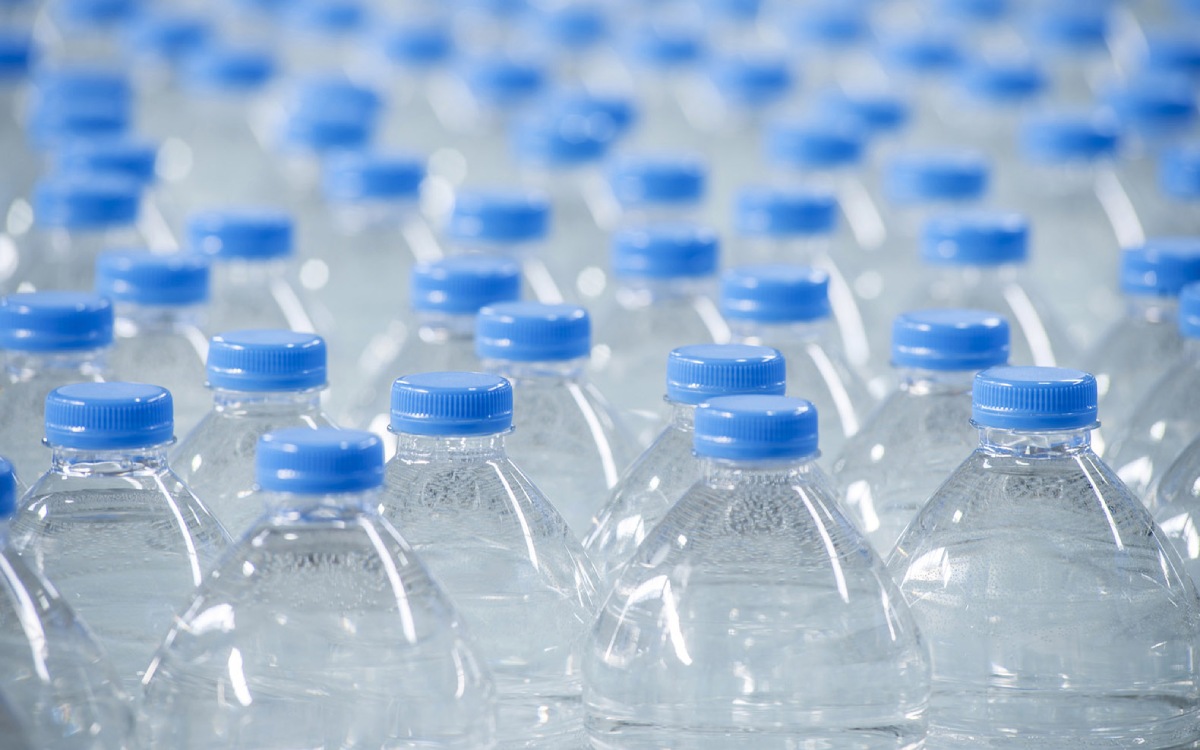 Nhà phân phối nước suối Minh Điệp Water chuyên cung cấp các sản phẩm chất lượng