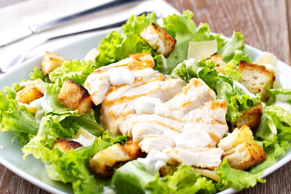 Salad ức gà đơn giản có thể giúp giảm cân hiệu quả