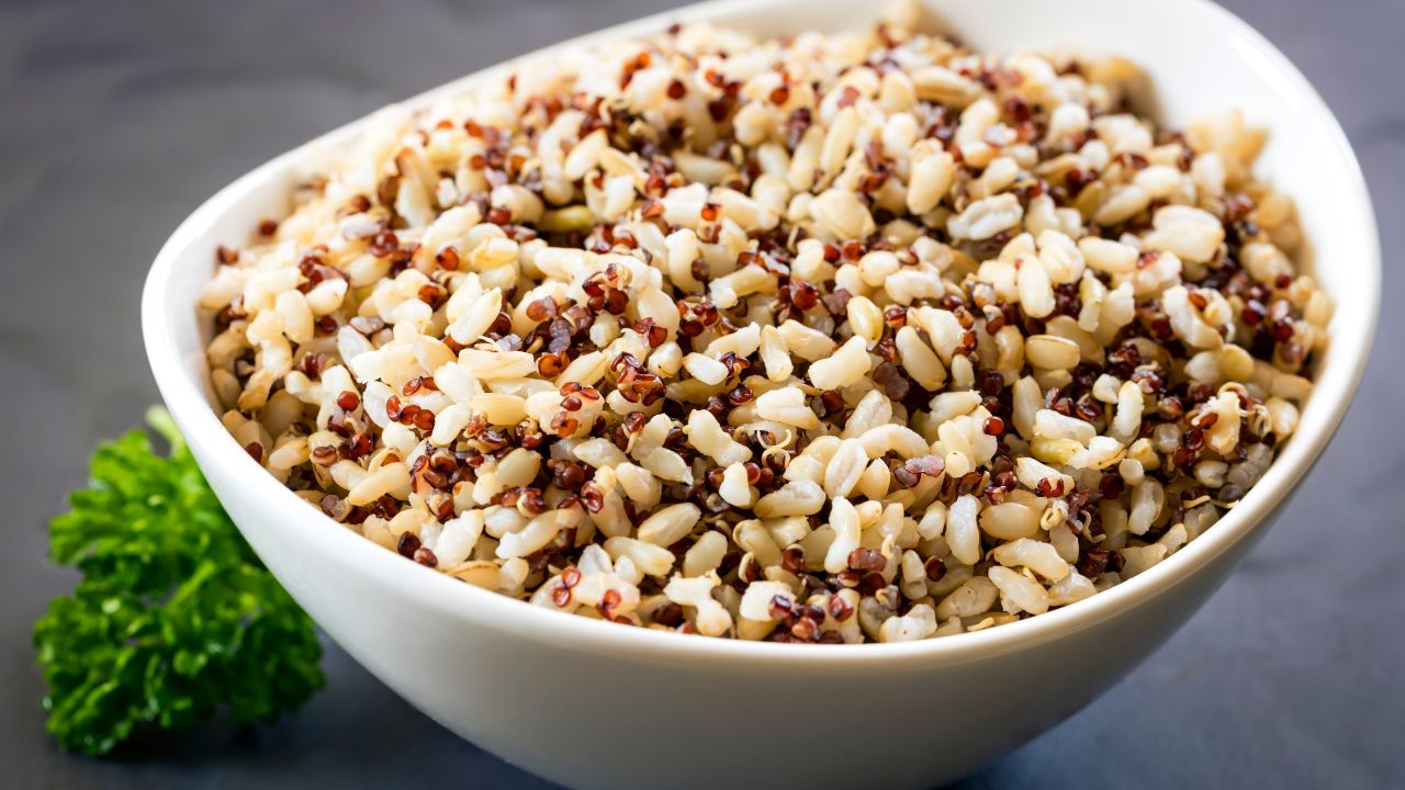 Quinoa - diêm mạch là sự bổ sung tuyệt vời cho bữa ăn lành mạnh và đầy đủ