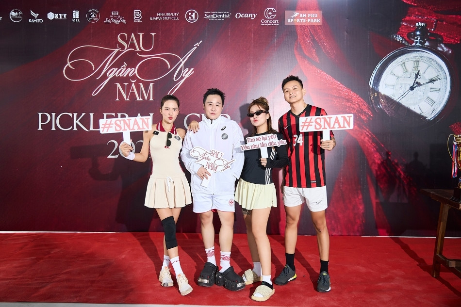 Ocany dong hanh cung ca si Ha Nhi trong giai dau Pickleball Sau Ngan Ay Nam 1