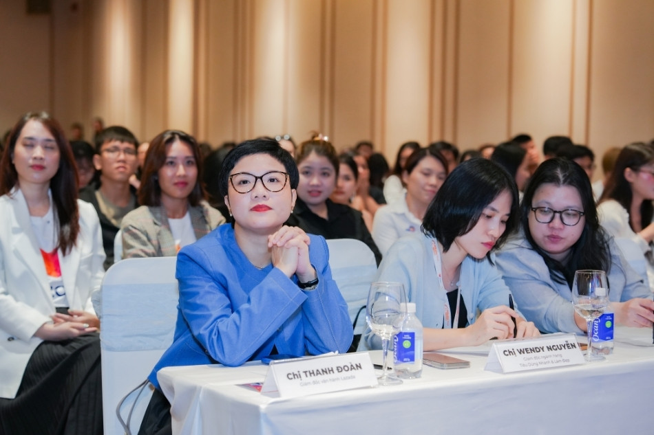 Ocany tai su kien Offline Activities for Branding LAZADA 1 1