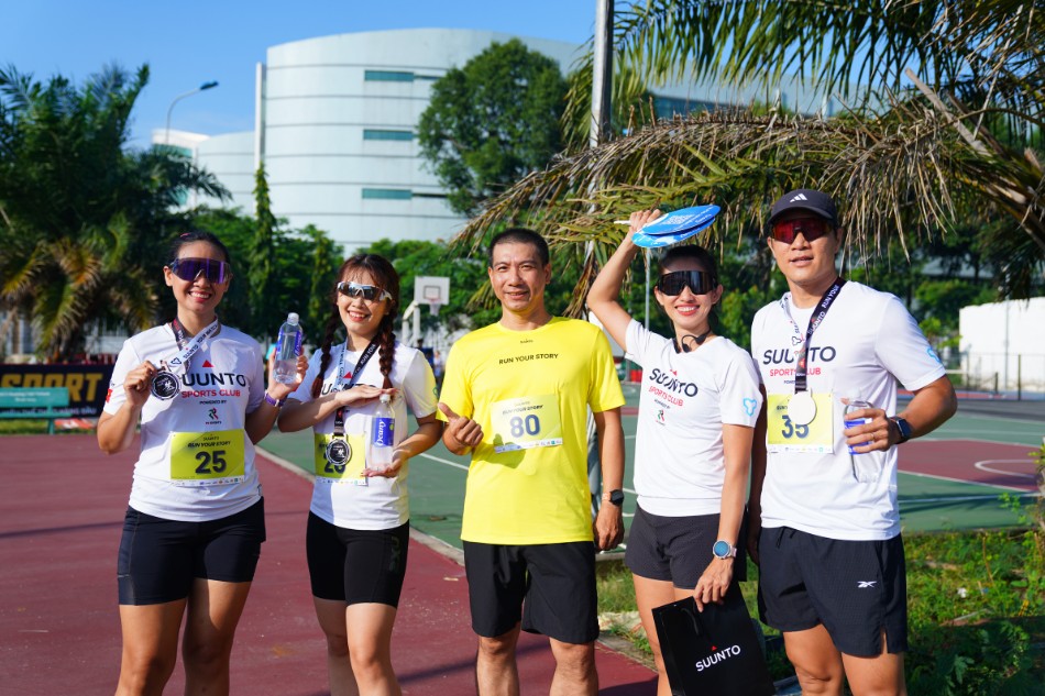 ocany dong hanh cung giai chay bo suuunto run 4
