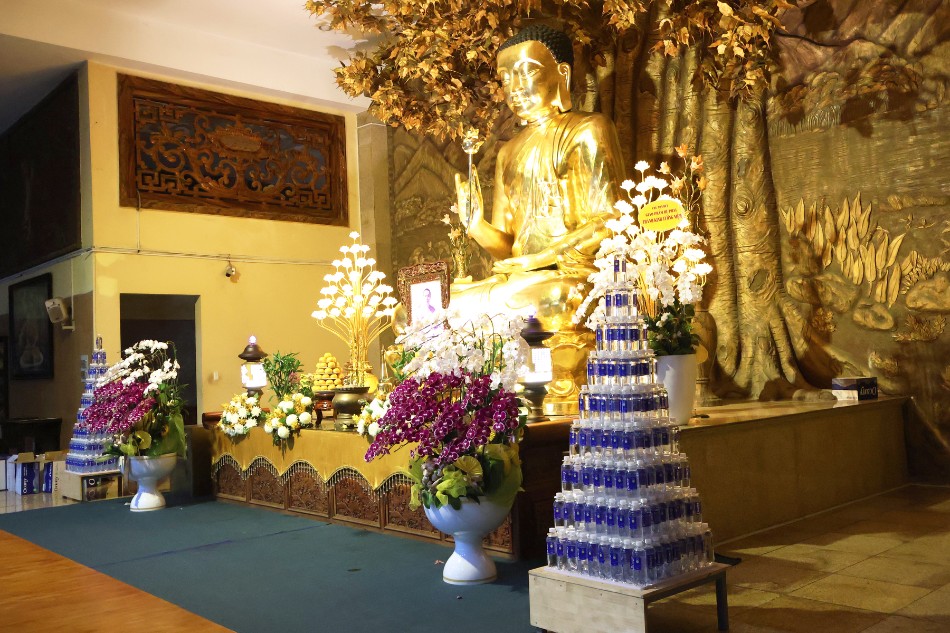 ocany xay thap nuoc cung chua 2